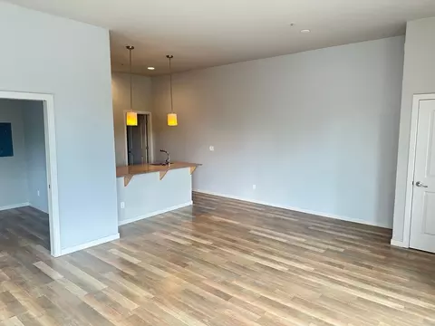 1607 NW Davis St, Portland, OR 97209