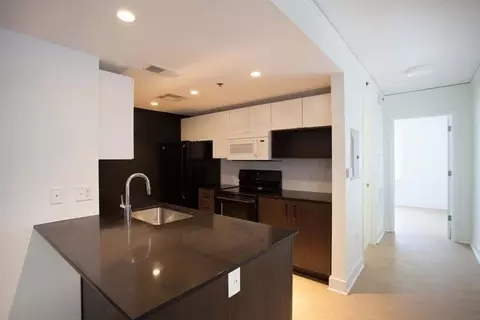 3560 Broadway Blvd, Kansas City, MO 64111