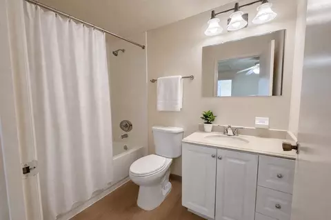2411 SW 35th Pl, Gainesville, FL 32608 photo 9