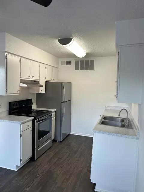 15505 Hillcrest Rd, Dallas, TX 75248