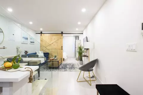 200 E 11th St, New York, NY 10003