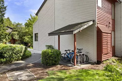 11330 NE 36th Pl, Bellevue, WA 98004 photo 29