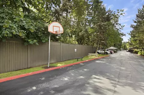 11330 NE 36th Pl, Bellevue, WA 98004 photo 26