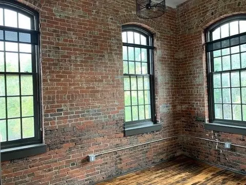 651 N 13th St, Easton, PA 18042