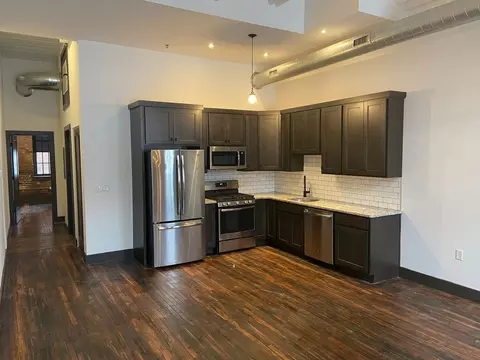 651 N 13th St, Easton, PA 18042