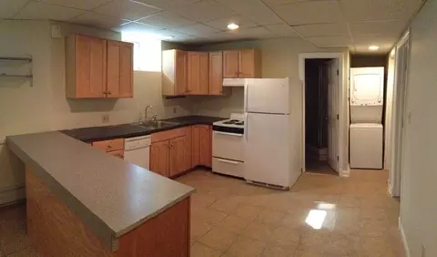 862 E 5th St, Boston, MA 02127