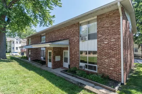 413 E 8th St, Bloomington, IN 47408