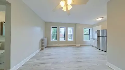 601 W Deming Pl, Chicago, IL 60614
