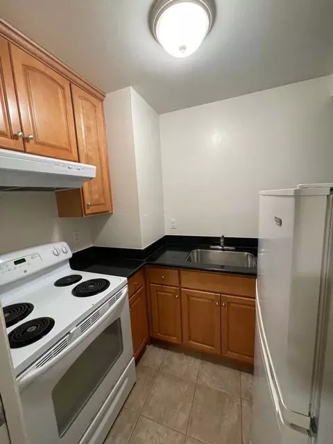 1479 El Camino Real, Burlingame, CA 94010