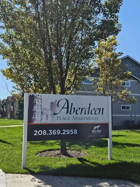 6641 W Colehaven Dr, Boise, ID 83704