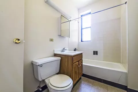 5015 S Champlain Ave, Chicago, IL 60615 photo 27