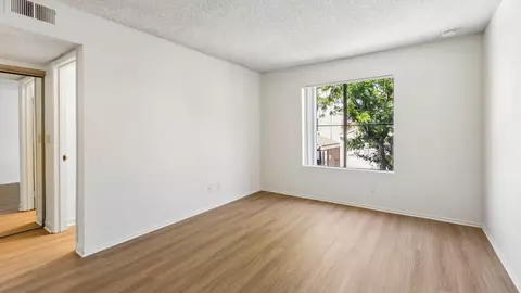 201 W Fairview Ave, Glendale, CA 91202 photo 54