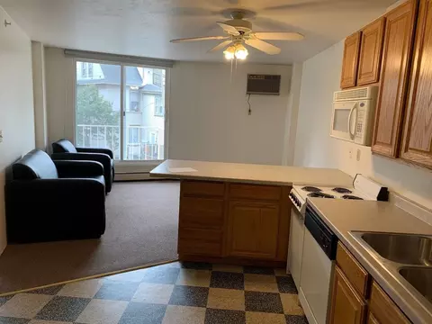626 The Roundhouse, Madison, WI 53703