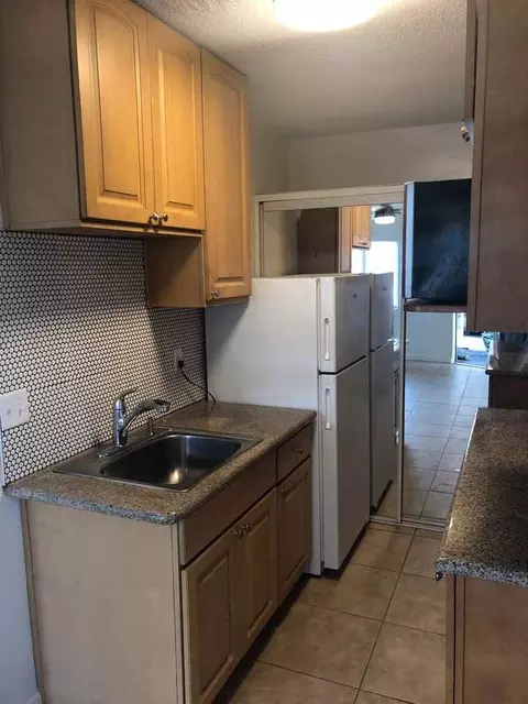 588 E Mel Ave, Palm Springs, CA 92262