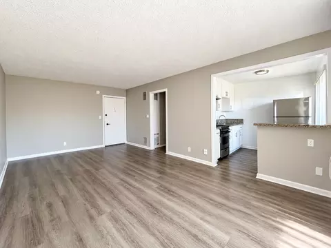 6170 Reseda Blvd, Los Angeles, CA 91335