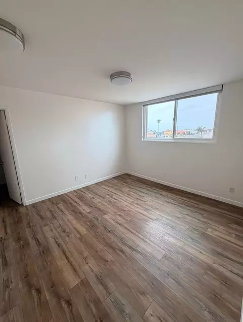 99 63rd Pl, Long Beach, CA 90803 photo 6