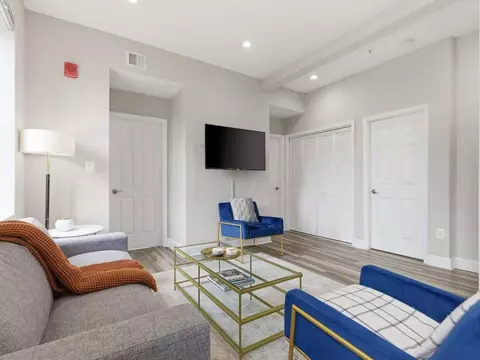 1425 P St NW, Washington, DC 20005 photo 2