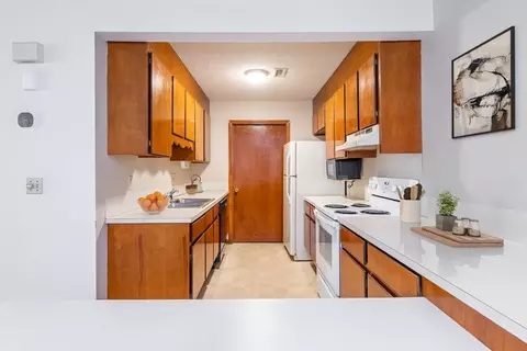 1655 20th Avenue Dr NE, Hickory, NC 28601
