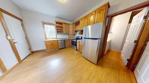 579 Broadway Ave, Bedford, OH 44146
