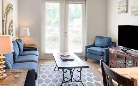 10105 Westside Pkwy, Alpharetta, GA 30009