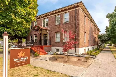 1122 N 6th St, Tacoma, WA 98403