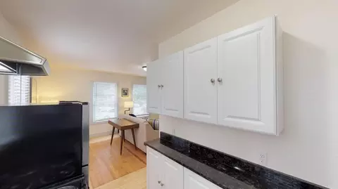1122 N 6th St, Tacoma, WA 98403