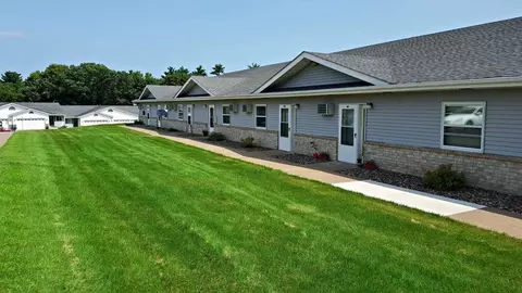 388 Red Cedar St, Menomonie, WI 54751
