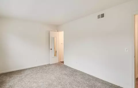 3215 Milstead Dr, Toledo, OH 43606