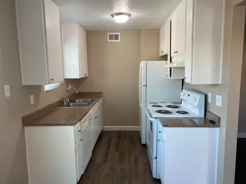 5727 Sutter Ave, Carmichael, CA 95608 photo 3