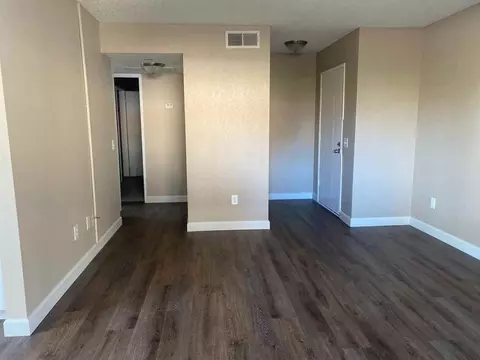 5727 Sutter Ave, Carmichael, CA 95608 photo 8