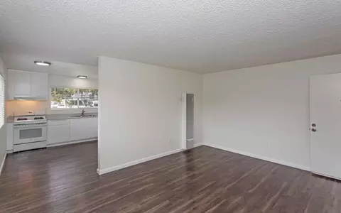 250 W San Marcos Blvd, San Marcos, CA 92069