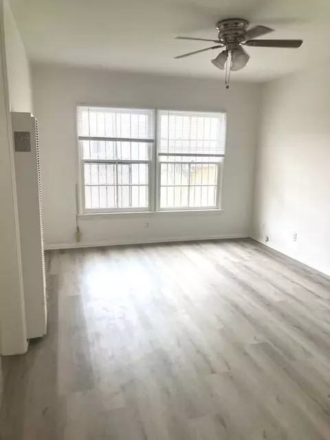236 S Sycamore Ave, Los Angeles, CA 90036