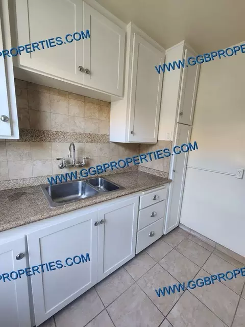 1141 E Carson St, Long Beach, CA 90807