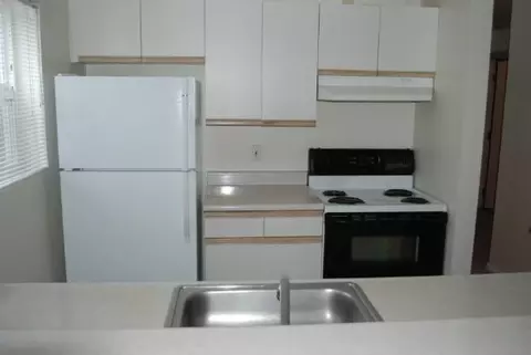 8845 Midvale Ave N, Seattle, WA 98103 photo 4