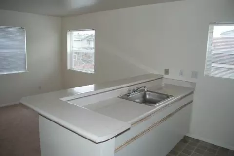 8845 Midvale Ave N, Seattle, WA 98103 photo 6