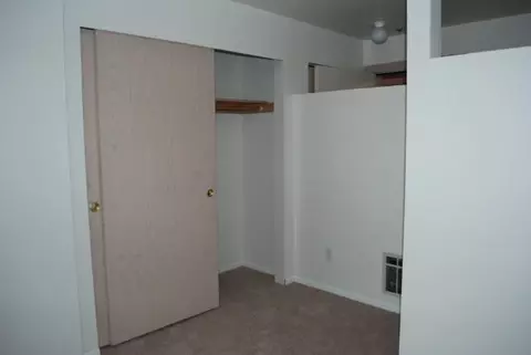 8845 Midvale Ave N, Seattle, WA 98103 photo 3
