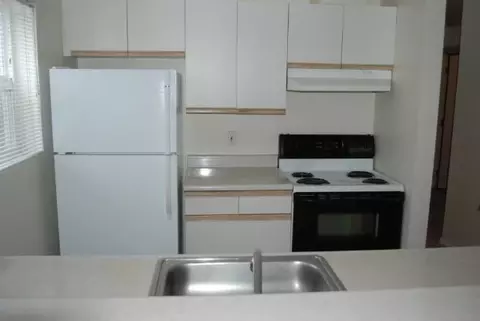 8845 Midvale Ave N, Seattle, WA 98103 photo 5