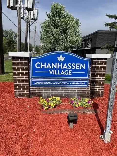 7721 Chanhassen Rd, Chanhassen, MN 55317