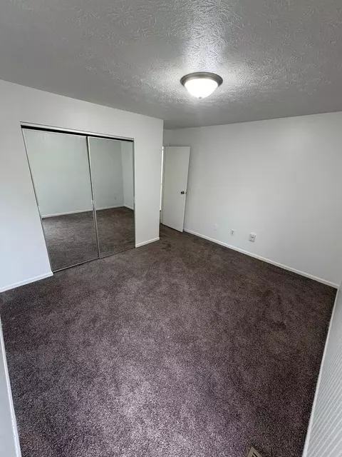 1370 Beckwith View Ave NE, Grand Rapids, MI 49505