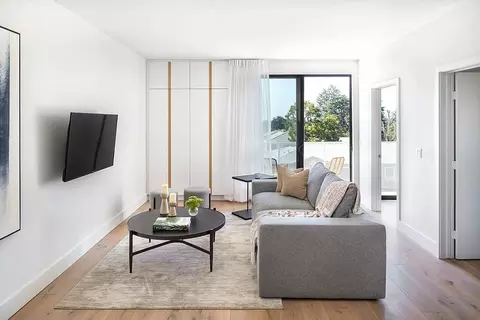 4847 Beverly Blvd, Los Angeles, CA 90004 photo 2