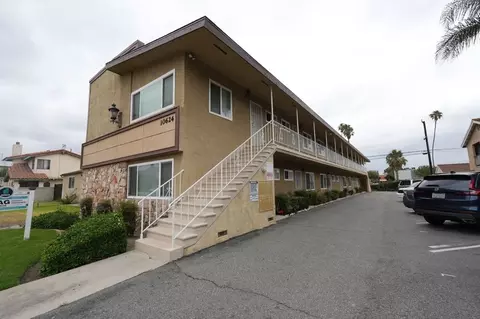 10624 La Reina Ave, Downey, CA 90241