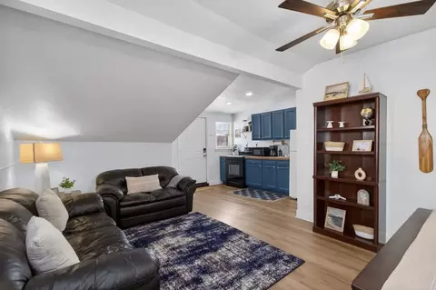 1427 W Ocean View Ave, Norfolk, VA 23503