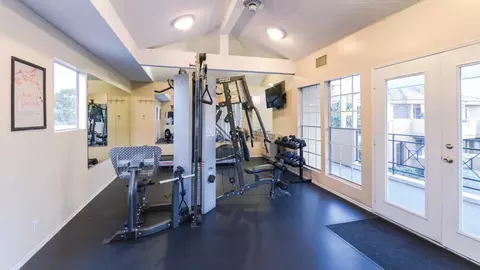 23516 Magic Mountain Pkwy, Valencia, CA 91355 photo 31