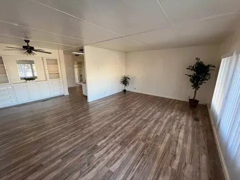 900 Henderson Ave, Sunnyvale, CA 94086
