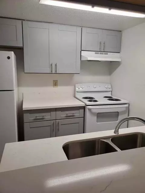 16700 Kuykendahl Rd, Houston, TX 77068