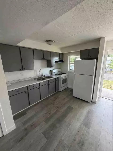 1419 NW Carden Ave, Pendleton, OR 97801 photo 12