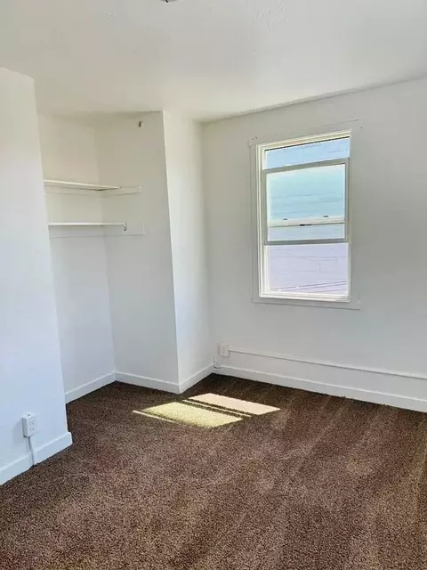 1419 NW Carden Ave, Pendleton, OR 97801 photo 8