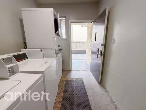 14270 Dickens St, Los Angeles, CA 91423 photo 15