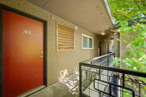 3116 NW 85th St, Seattle, WA 98117