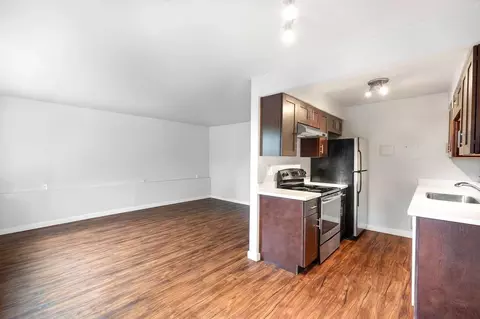 3116 NW 85th St, Seattle, WA 98117